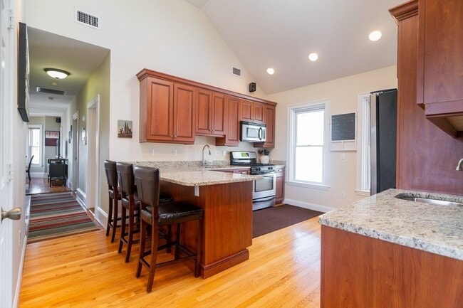 property at 5 Greenley Pl