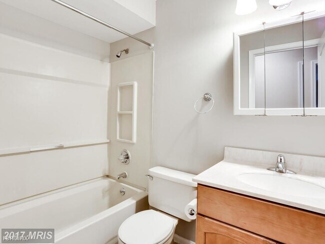 8385 Montgomery Run Rd in Ellicott City, MD - Building Photo - Building Photo