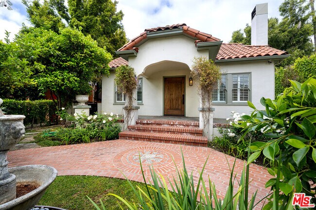 property at 521 Westbourne Dr