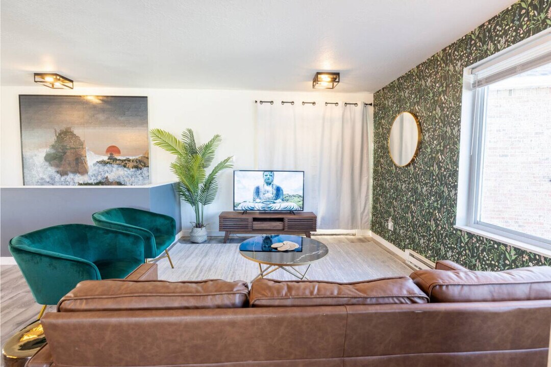13043 Mountain Crest Cir in Draper, UT - Building Photo