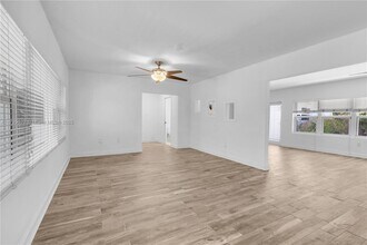 195 NW 96th St in Miami Shores, FL - Building Photo - Building Photo