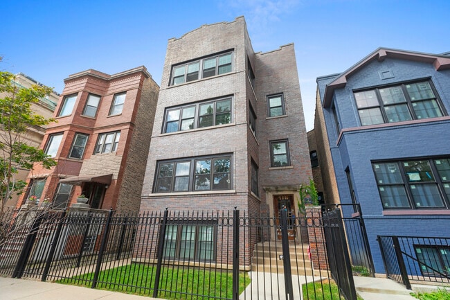 property at 2618 N Mozart St