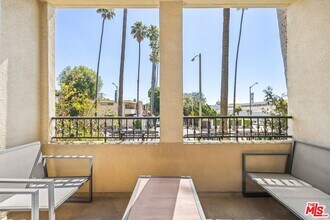 433 N Doheny Dr in Beverly Hills, CA - Building Photo - Building Photo