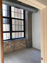 3963 W Belmont Ave, Unit 111 in Chicago, IL - Building Photo - Building Photo