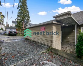 1919 Dexter Ave N in Seattle, WA - Building Photo - Building Photo