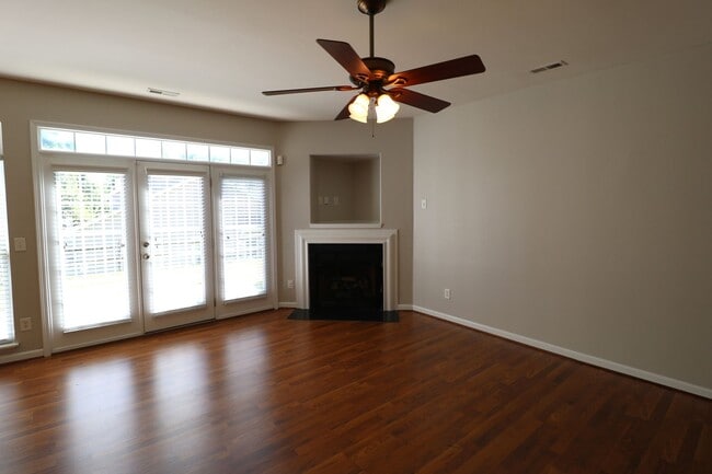 5907 Hollow Wood Ct in Winston-Salem, NC - Building Photo - Building Photo