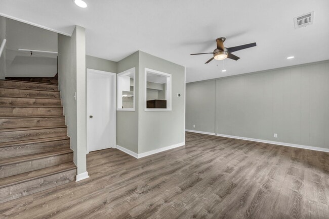 property at 2808 Skyway Cir