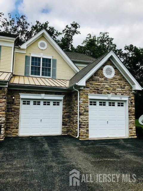 property at 22 Nestlewood Way