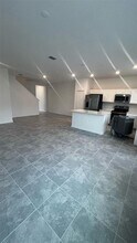 320 Nine Iron Dr in Davenport, FL - Building Photo - Building Photo