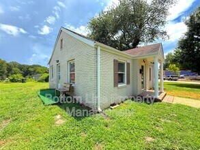 516 Concordia Ave in Charlotte, NC - Building Photo - Building Photo