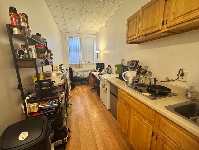 405 Beacon St in Boston, MA - Building Photo - Building Photo