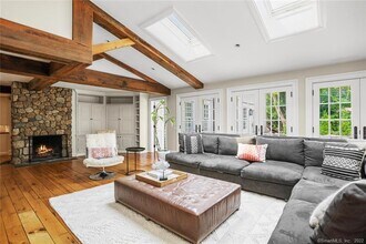 175 Cat Rock Rd in Greenwich, CT - Building Photo - Building Photo