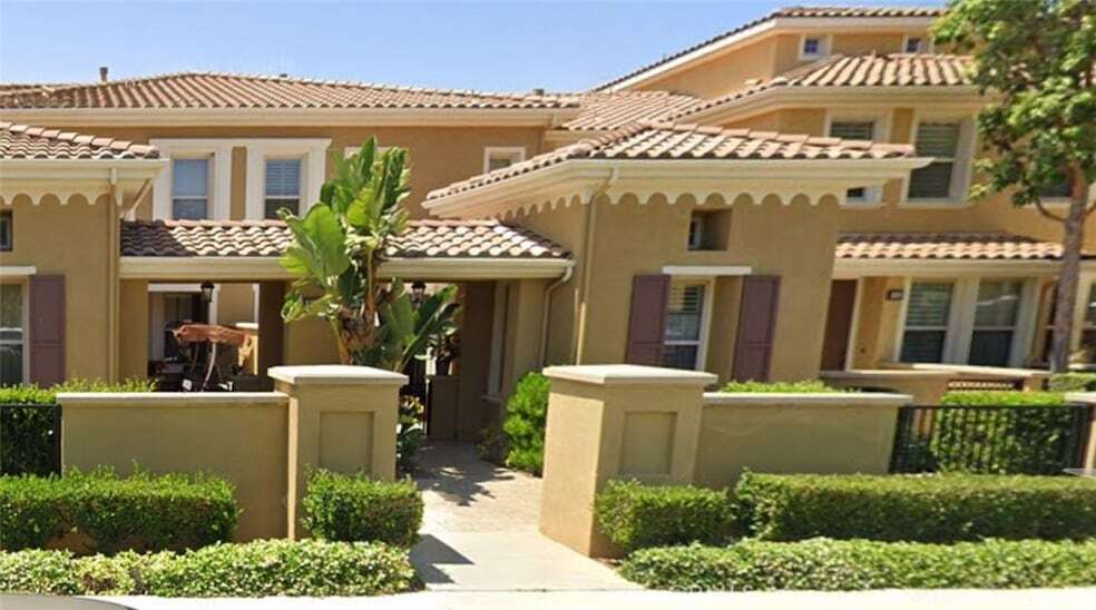 187 Wild Lilac in Irvine, CA - Foto de edificio