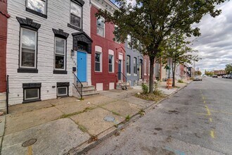 2132 W Fayette St in Baltimore, MD - Building Photo - Building Photo