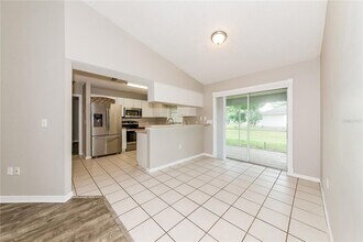 7527 42nd Ct E in Sarasota, FL - Building Photo - Building Photo