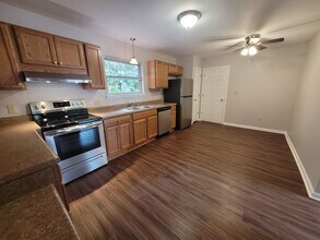 821 Hanover Dr in Virginia Beach, VA - Building Photo - Building Photo