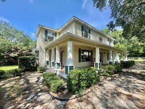 620 Grenada Way in Niceville, FL - Building Photo - Building Photo