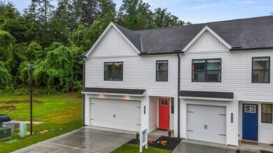 8852 Chapman Trce Wy in Knoxville, TN - Building Photo - Building Photo