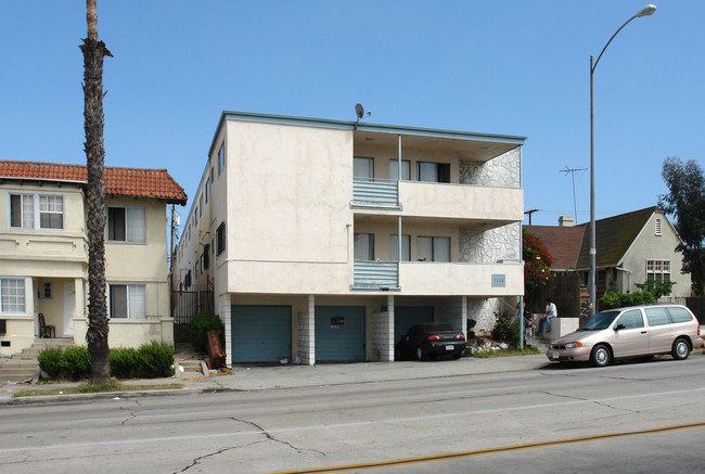 1530 Pacific Ave in Long Beach, CA - Foto de edificio - Building Photo