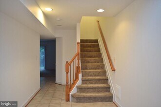 15435 Binder Ct in Woodbridge, VA - Building Photo - Building Photo