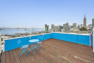 284 Union St in San Francisco, CA - Building Photo - Building Photo