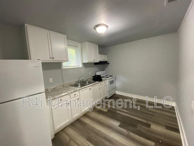 property at 513 N 13th St
