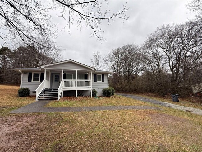 3218 Macedonia Rd in Powder Springs, GA - Building Photo - Building Photo