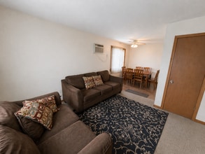 3600 Pennsylvania Ave S in Minneapolis, MN - Building Photo - Building Photo