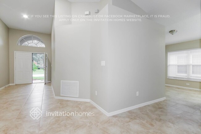 4614 Preston Woods Dr in Valrico, FL - Building Photo - Building Photo