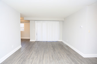 5009 Norwood Ave in Baltimore, MD - Building Photo - Interior Photo