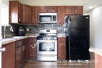 1585 Cleveland Ave in Columbus, OH - Building Photo - Building Photo