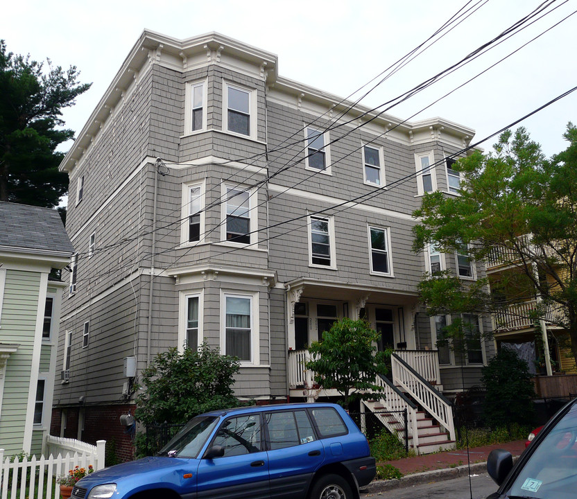 206 Franklin St in Cambridge, MA - Building Photo