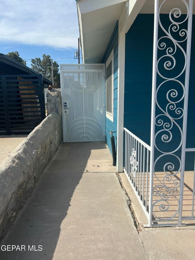 3115 Hamilton Ave in El Paso, TX - Building Photo - Building Photo
