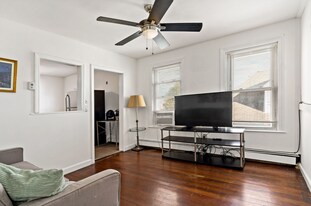 1062 Saratoga St, Unit 3 in Boston, MA - Building Photo