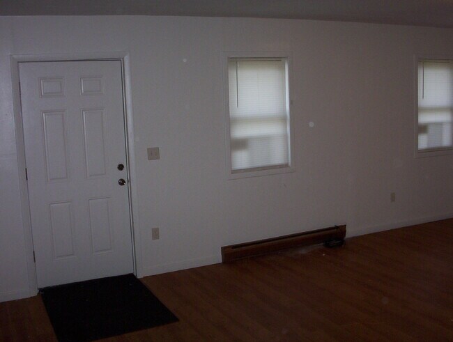 56 Cochecton Rd, Unit Apartment #07 in Cochecton, NY - Building Photo - Building Photo