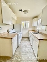 824 28th Ave S in Seattle, WA - Building Photo - Building Photo