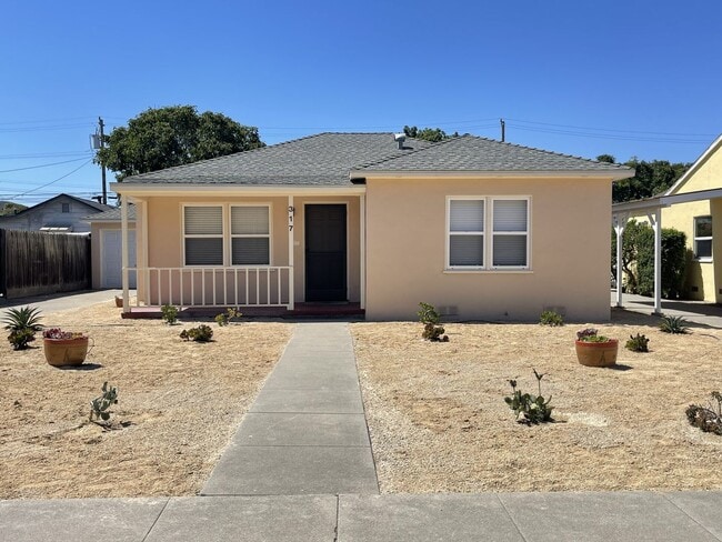 property at 317 S D St
