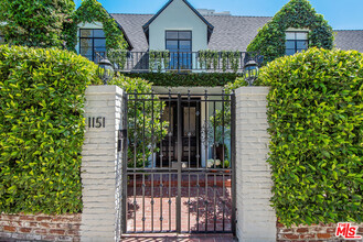1151 Sunset Vale Ave. in Los Angeles, CA - Building Photo - Building Photo