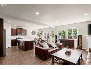 16954 NW Antonio St in Portland, OR - Building Photo - Building Photo