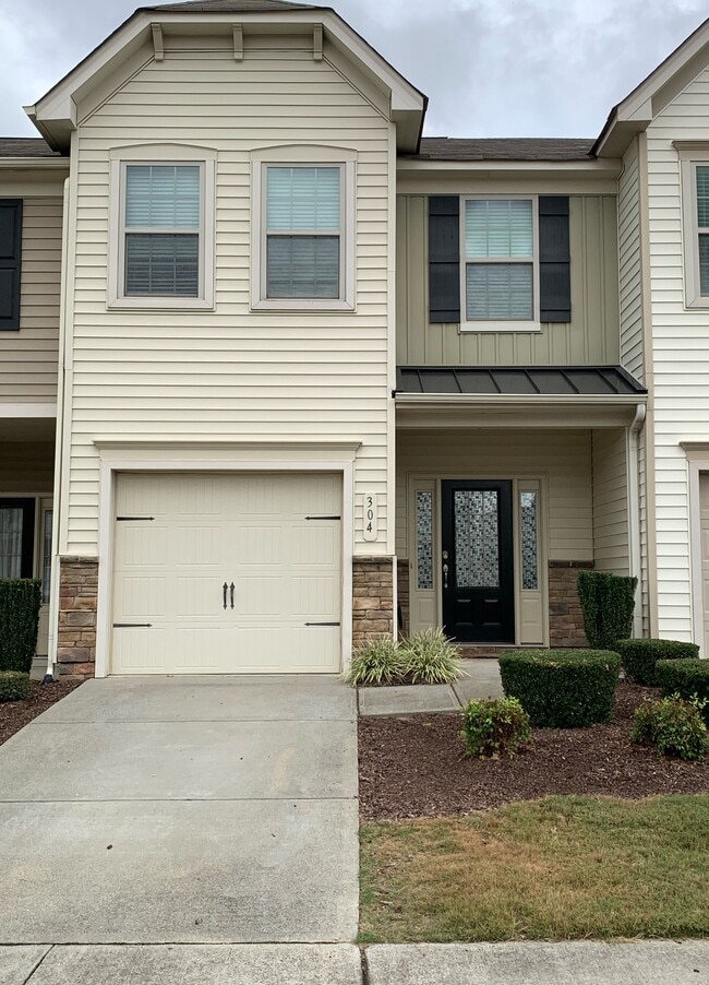 property at 304 Leighann Ridge Ln