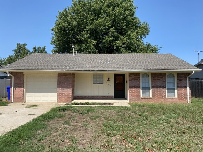 property at 1309 Abbey Dr