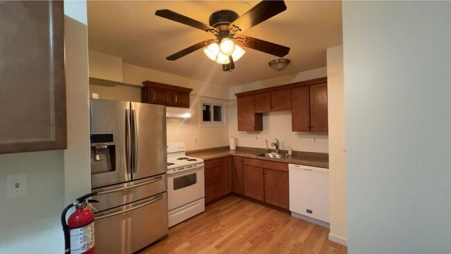 9 North St, Unit 9A in Netcong, NJ - Building Photo - Building Photo