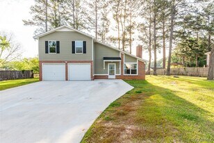 403 Antler Dr in Enterprise, AL - Building Photo