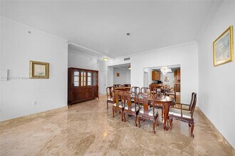 704 N Ocean Blvd, Unit 1002 in Pompano Beach, FL - Foto de edificio - Building Photo