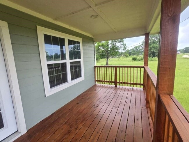 property at 998 Cypress Lakes Cir
