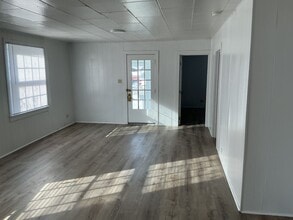 2010 Cherry St in Baker City, OR - Building Photo - Building Photo