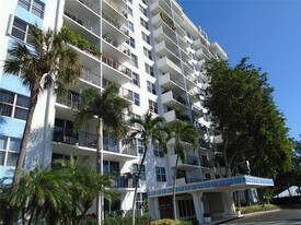 1800 N Andrews Ave in Fort Lauderdale, FL - Building Photo