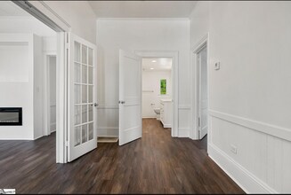 413 W Market St in Anderson, SC - Building Photo - Building Photo