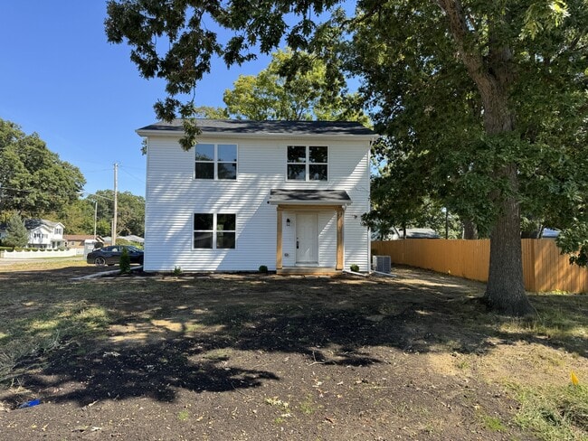 property at 3514 Moffat Rd