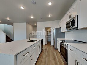 9829 W Parkway Dr in Tolleson, AZ - Building Photo - Building Photo